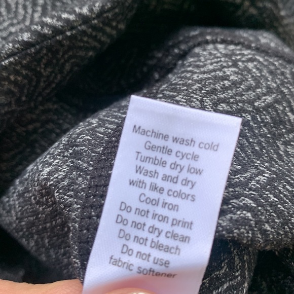 Athleta Gray Black Swirl Chaturanga Tights Leggings Pants W-451 Size Small - Picture 10 of 12